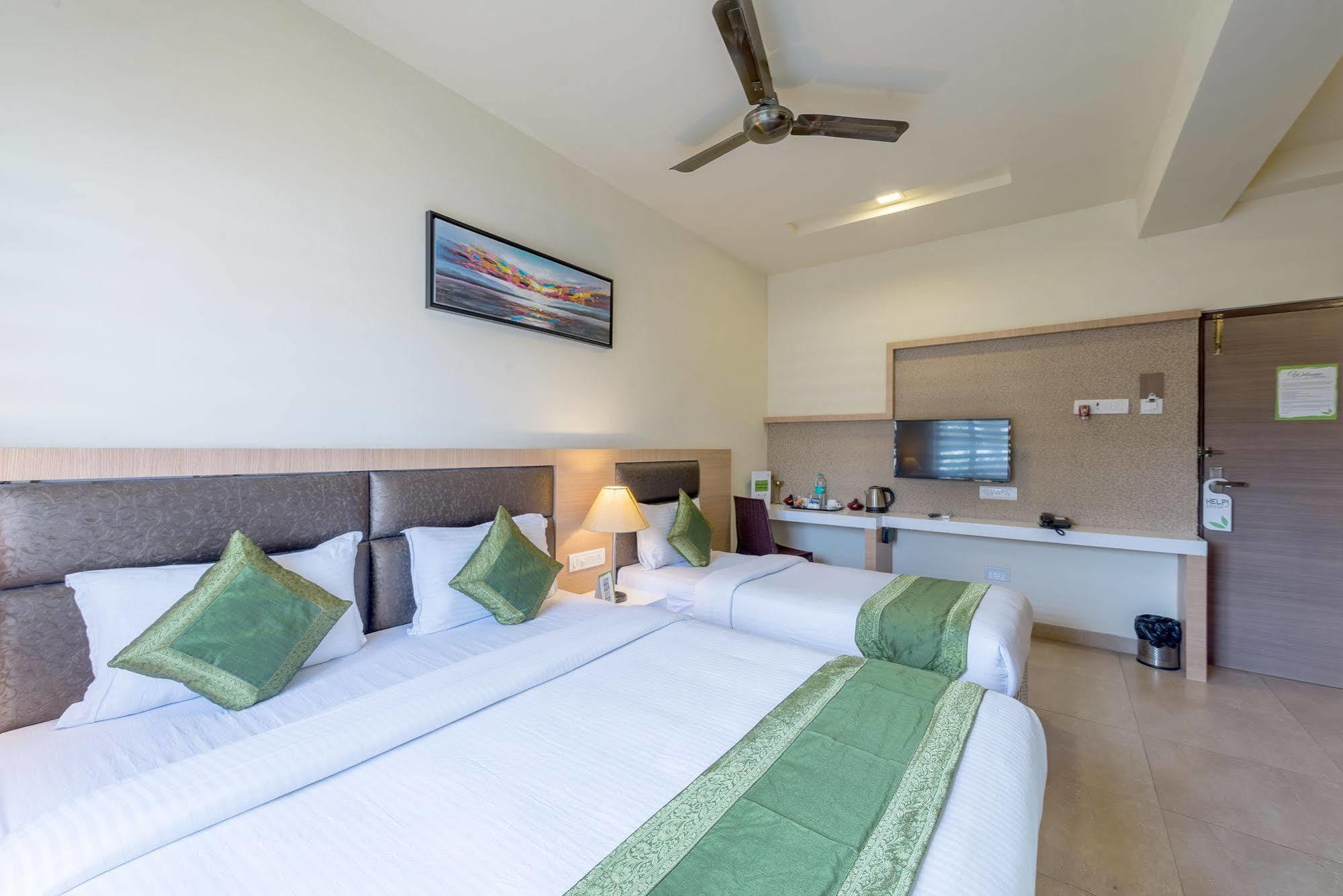 Hotel Treebo Nestlay Airport Alandur 3*